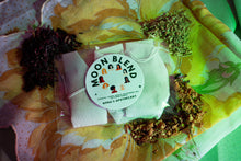 Load image into Gallery viewer, Moon blend herbal tea
